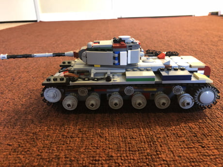 KV 1S moc with new and improved 122 mm turret - 9GAG