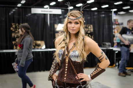 valkyrie clash of clans cosplay