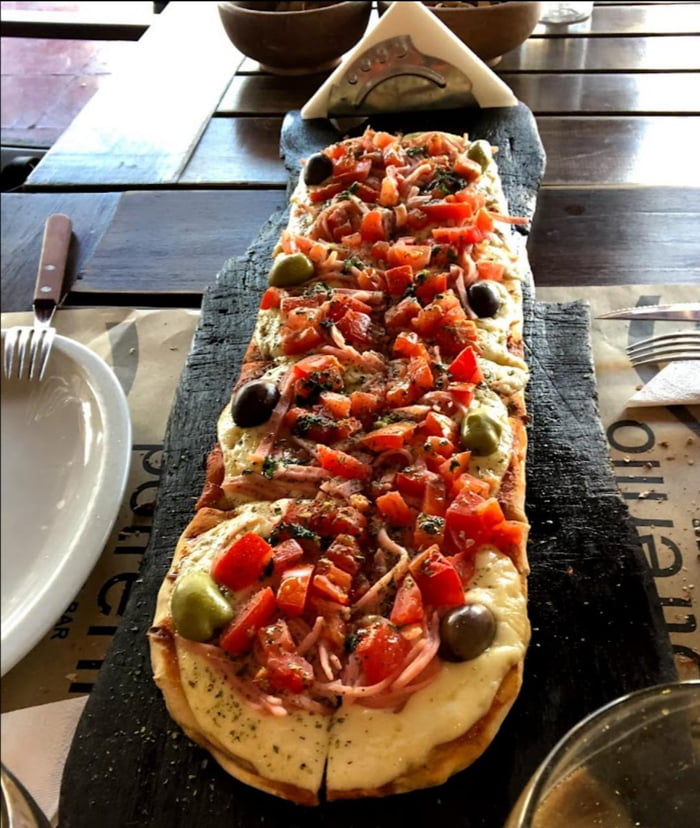 Great Pizza in Córdoba, Argentina 9GAG