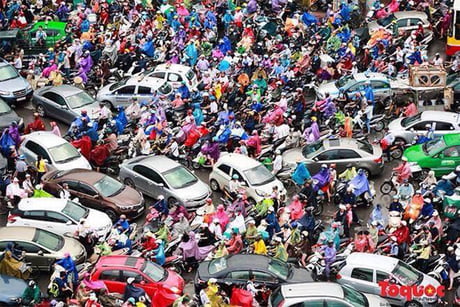 Hanoi'ing traffic, Vietnam. : r/WTF