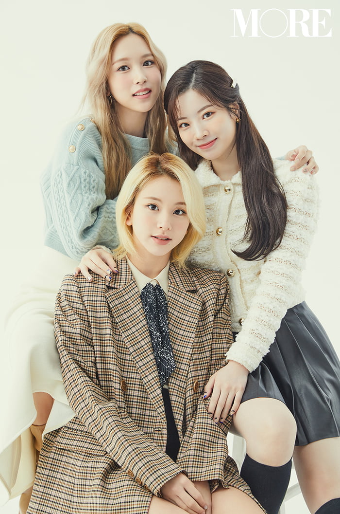 Photo : Mina, Dahyun and Chaeyoung