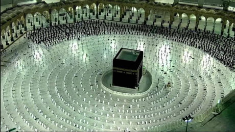 masjid al haram at night