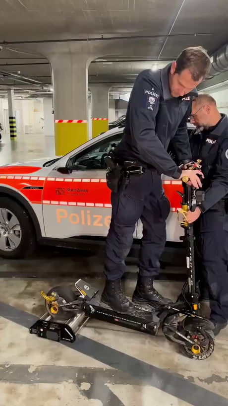 E-scooter that can do 110 km/h (68 mph)