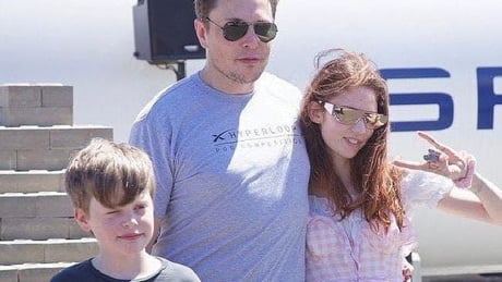 Age Difference Elon Musk His Girlfriend And His Daughter 9gag