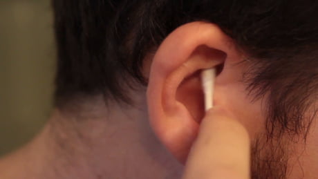 Man Catches Infection In His Skull After Cleaning Ear With Q Tips