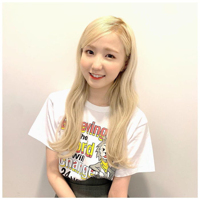Photo : 210822 Osare Hair & Make Up Instagram Update with Honda Hitomi
