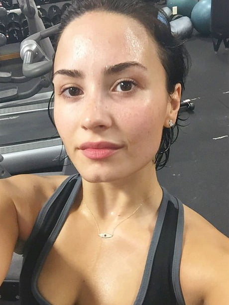 Demi lovato 2024 no makeup