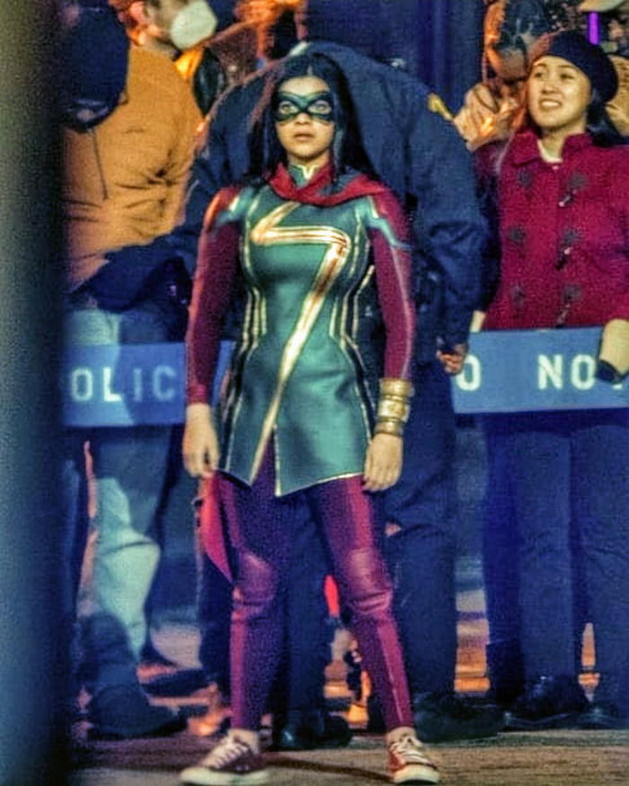 First Look Of Iman Vellani As Ms. Marvel - 9GAG