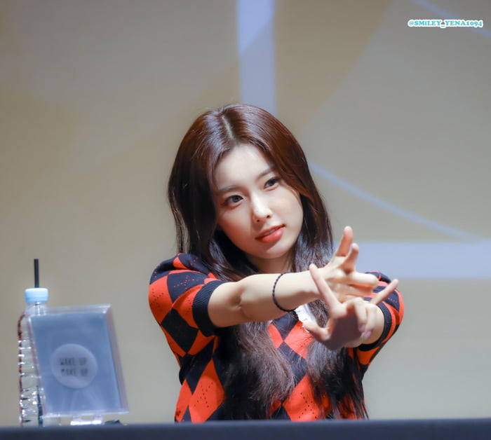 Photo : 220611 Kang Hyewon @ Fansign Event