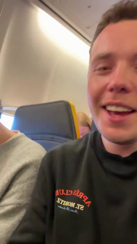 Dude paid for a window seat and this is what he got..